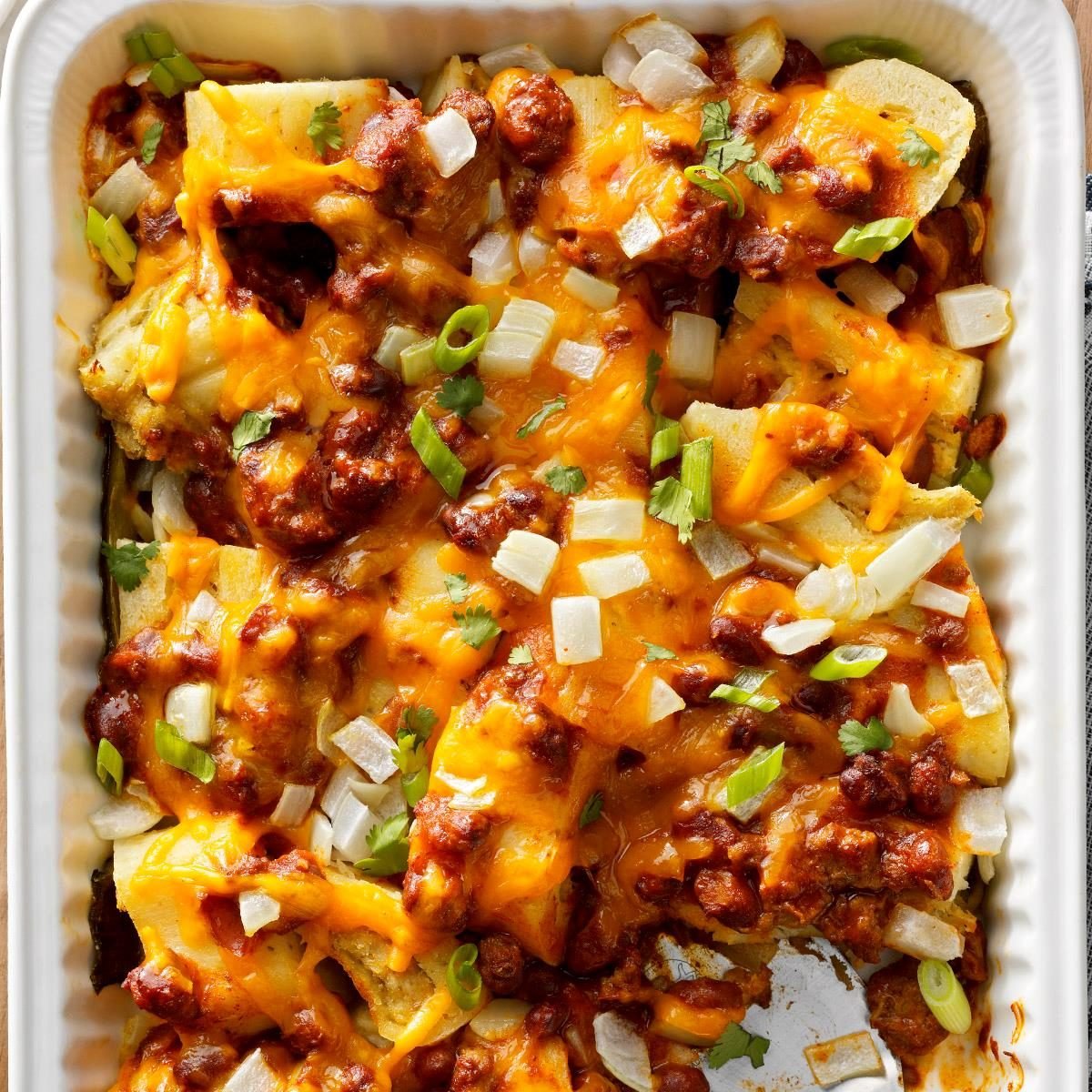 https://www.tasteofhome.com/wp-content/uploads/2022/05/Easy-Tamale-Pie-with-Peppers_EXPS_RC22_268295_DR_05_05_7b.jpg