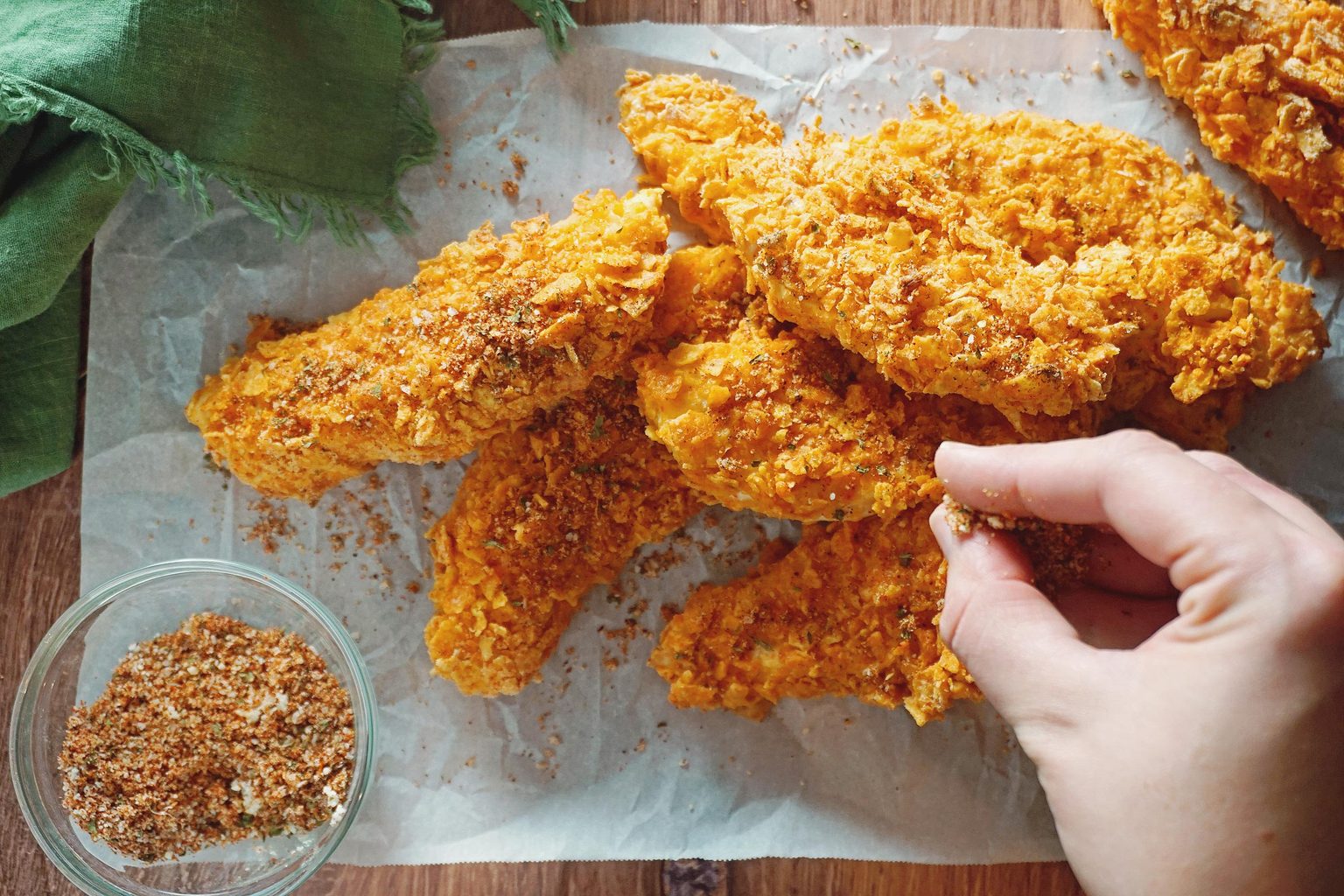 How to Make Doritos Chicken Tenders {Baked or Fried}