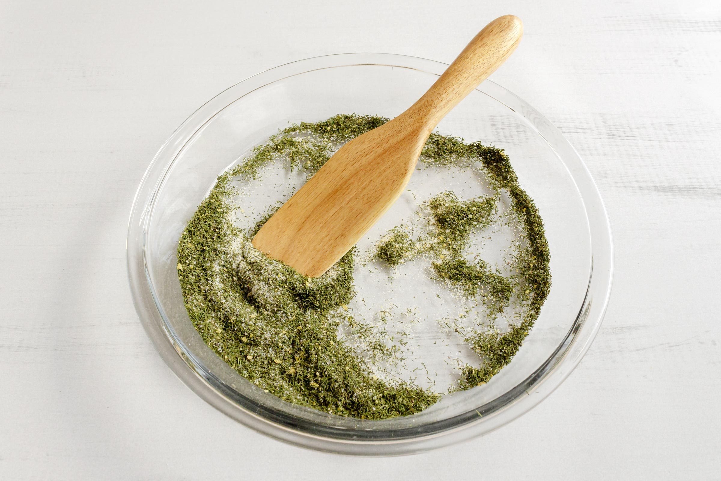 seasoning mix in a clear glass shallow bowl