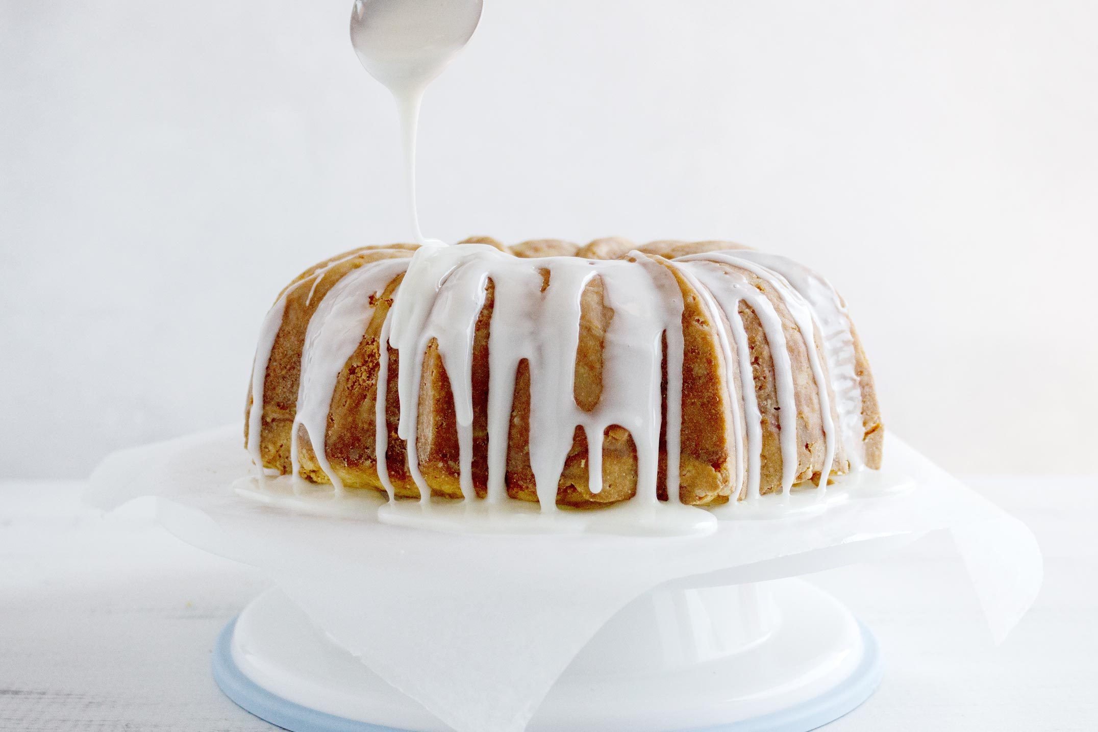 How to Frost a Bundt Cake (Easy Options & Tips) - I Scream for