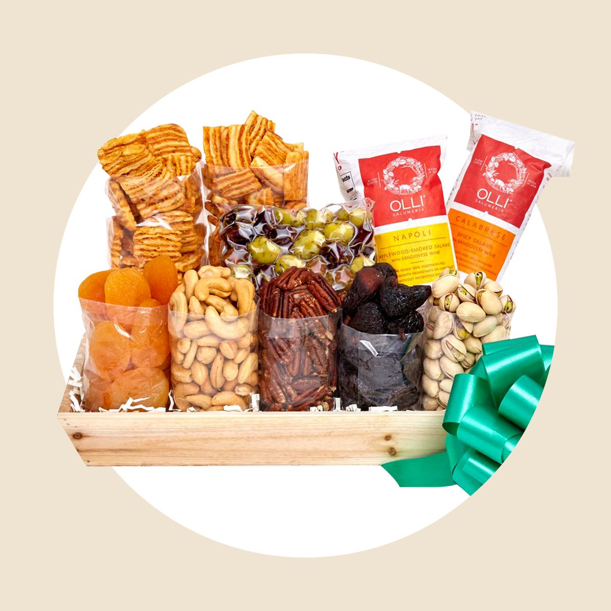 27 Best Christmas Gift Baskets Everyone Will Love [2024]