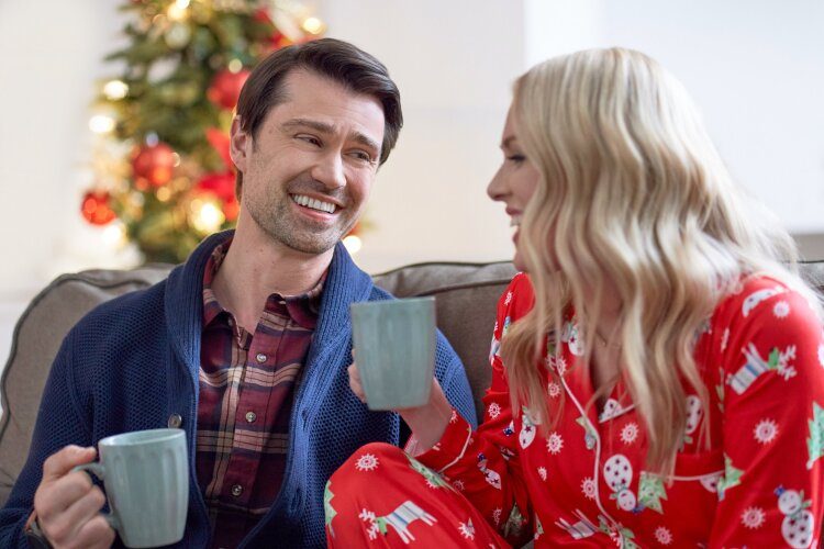 Hallmark Is Showing 40 AllNew Christmas Movies in 2022 Taste of Home