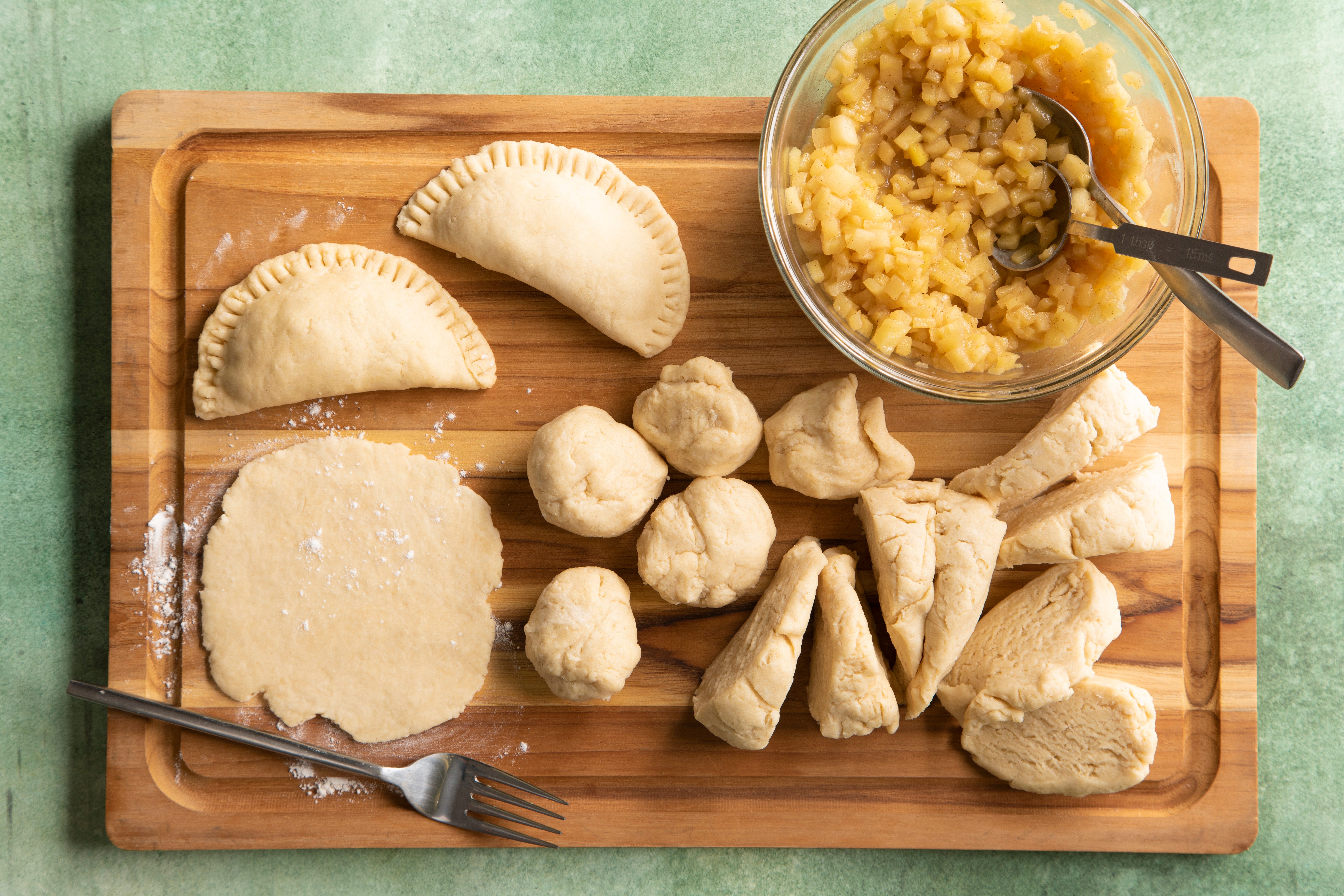 stuff and shape mini apple pies