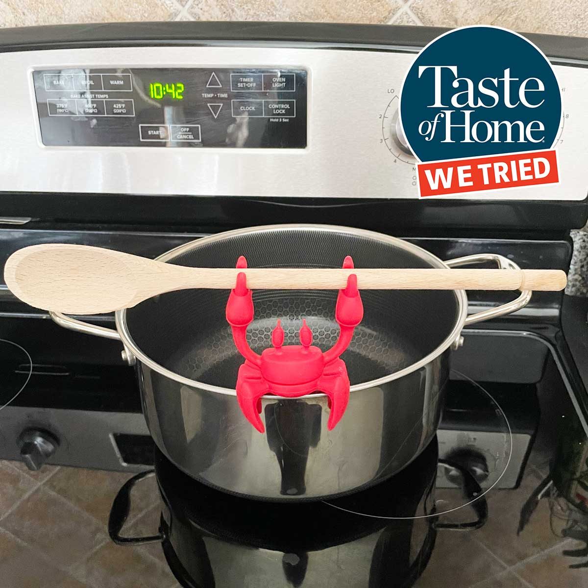 https://www.tasteofhome.com/wp-content/uploads/2022/10/TOH-We-Tried-crab-spoon.jpg