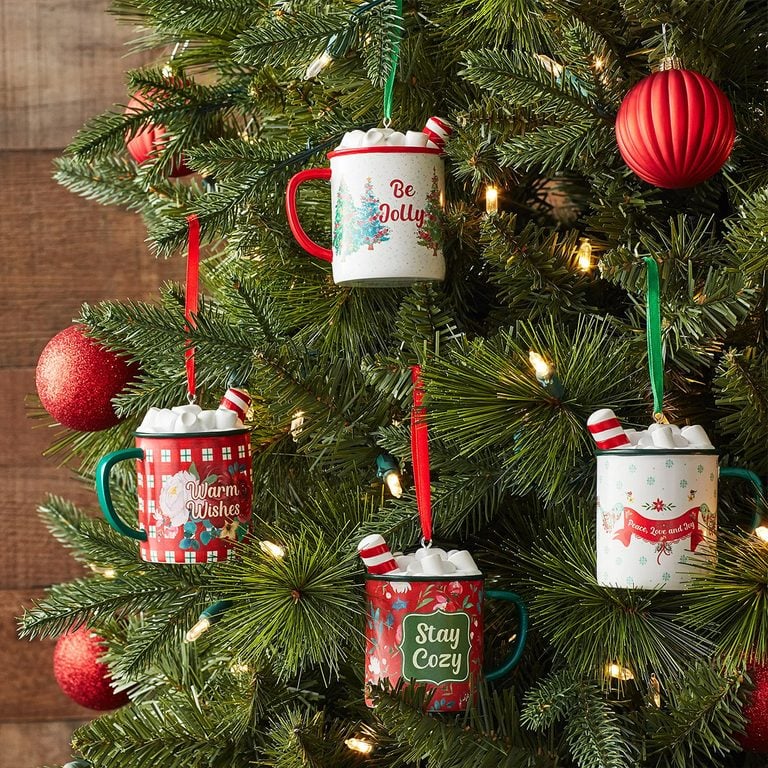 The Best Pioneer Woman Christmas Items at Walmart [2022]