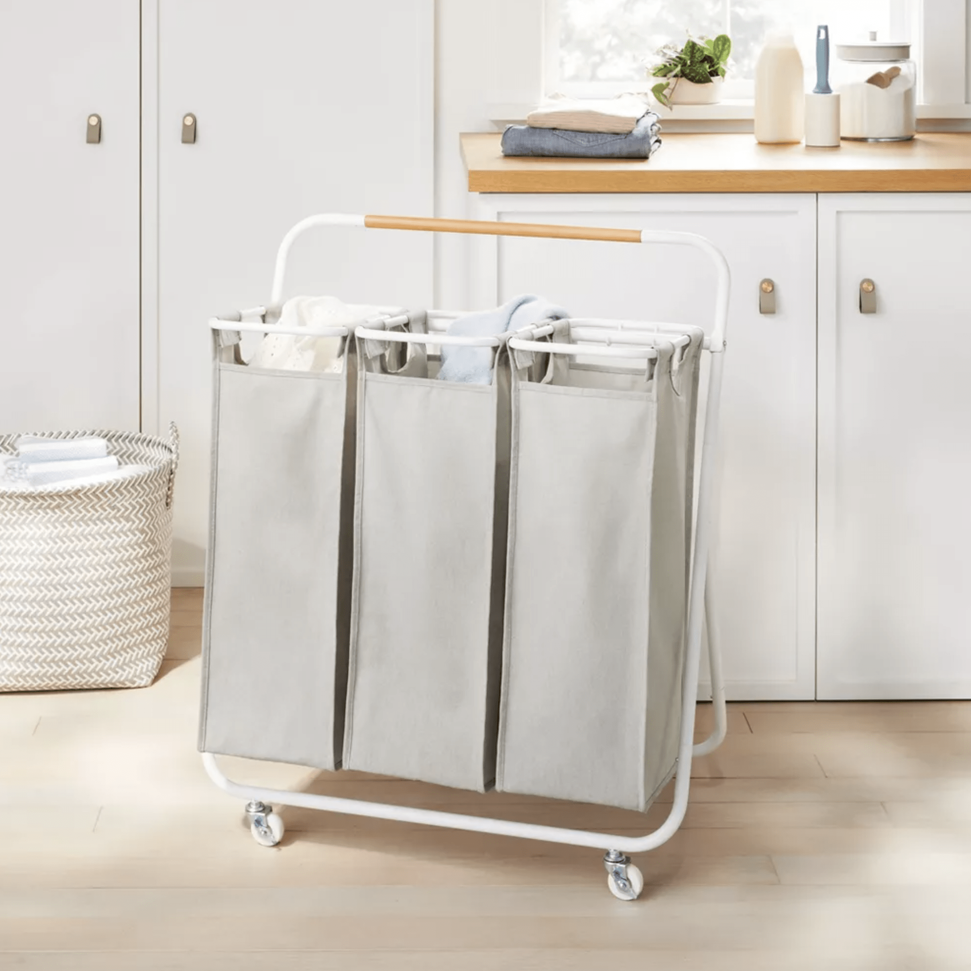 Add These 15 Items to Your Housewarming Registry - UNITS Moving and  Portable Storage