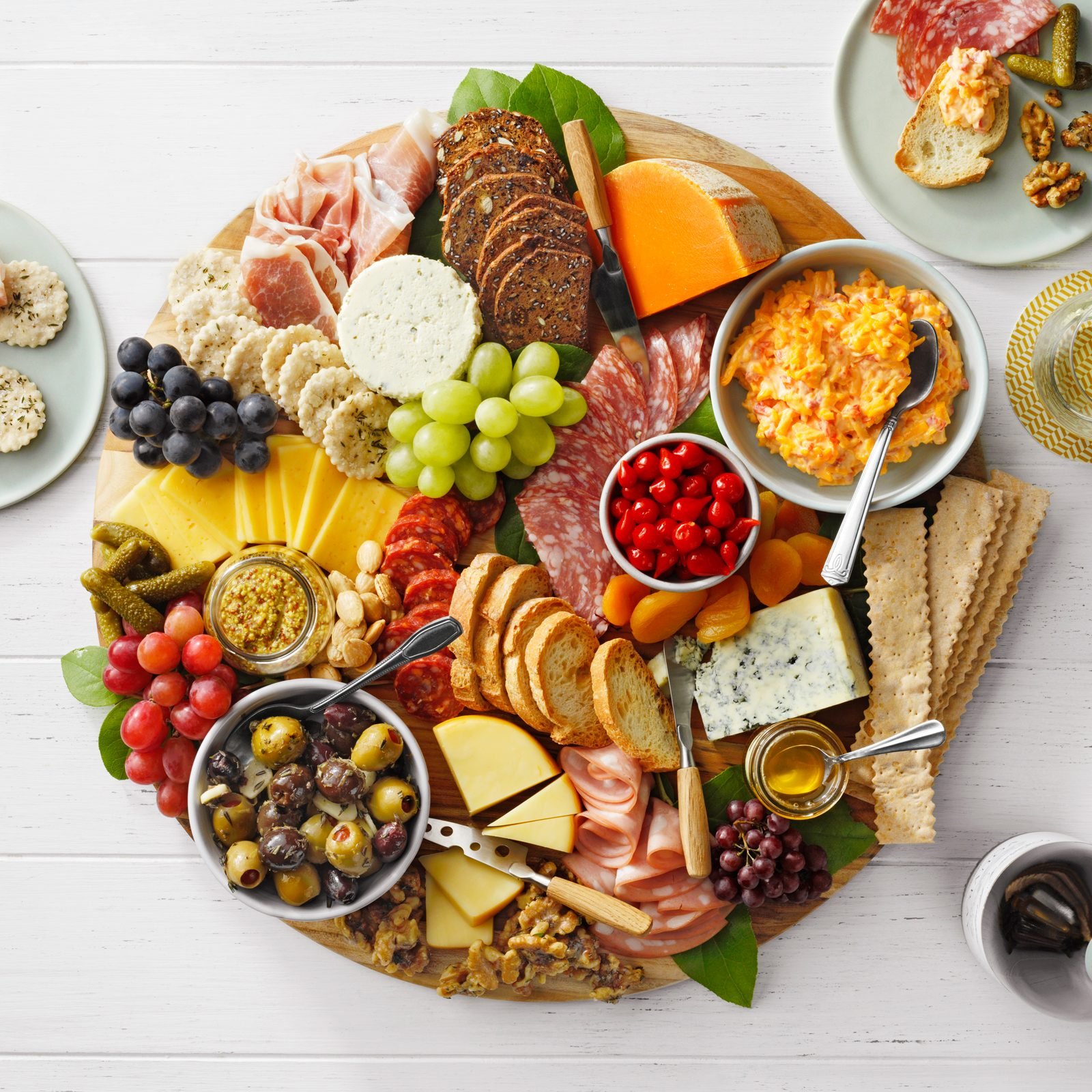 20 items we always include on our charcuterie board