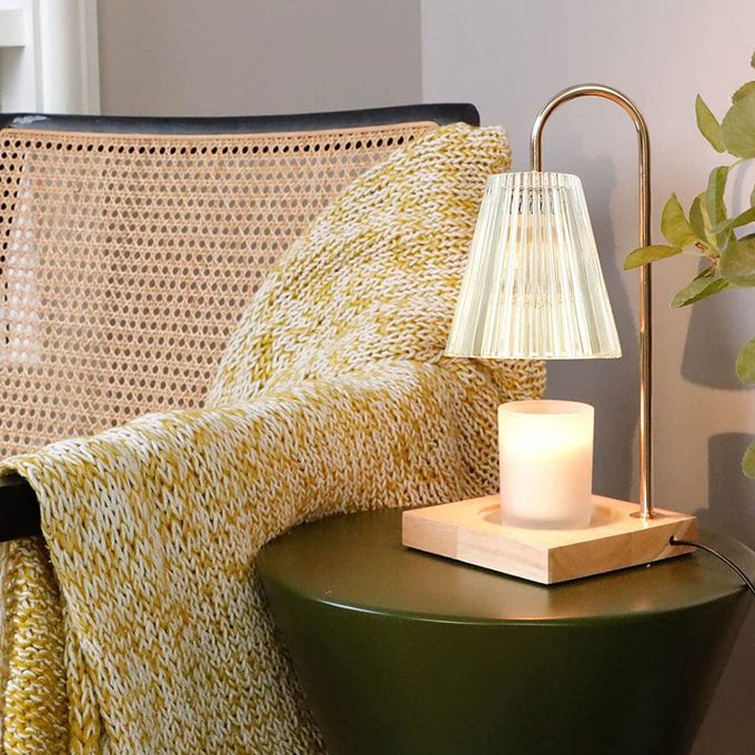 We Tried the Viral Candle Warmer Lamp—Here's Our Review