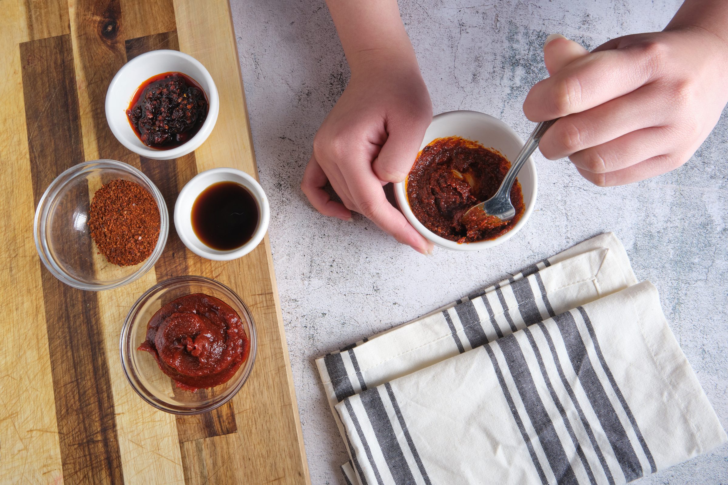 Victa Making The Spicy Sauce Louiie Victa For Toh Jvedit