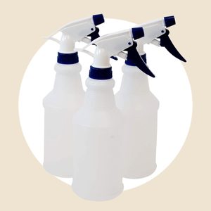 16oz Plastic Spray Bottles