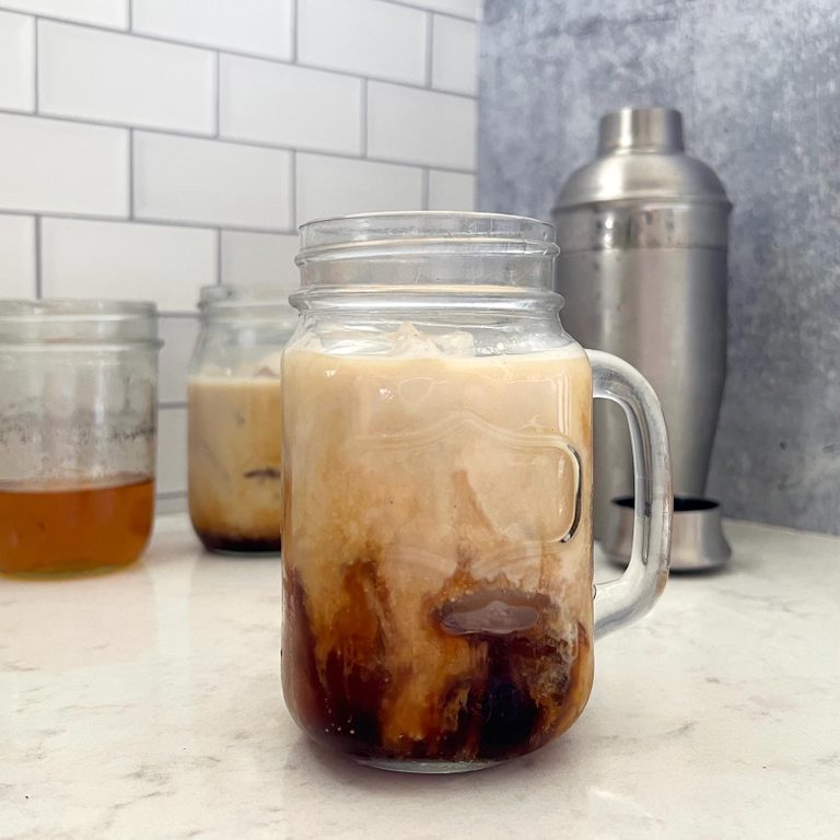 How to Make an Iced Latte at Home (Recipe + VIDEO!) - Smells Like Home