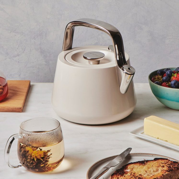 https://www.tasteofhome.com/wp-content/uploads/2023/03/Whistling-Tea-Kettle-in-White-and-Gold-ecomm-via-caraway-e1678728655557.jpg?fit=700%2C700