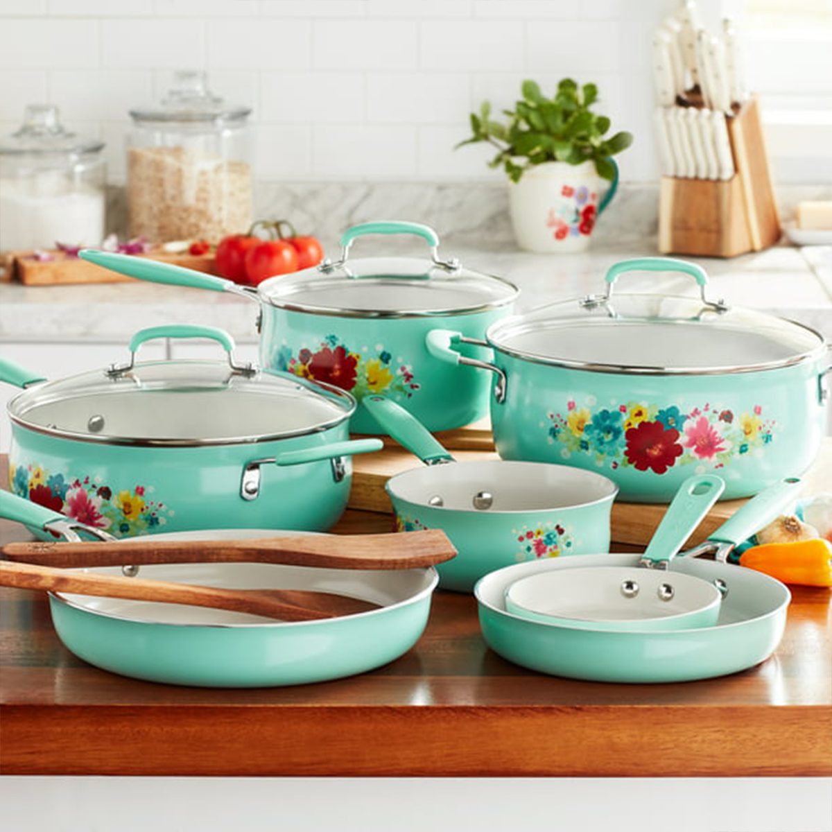The Pioneer Woman's Kitchenwares Are On Sale