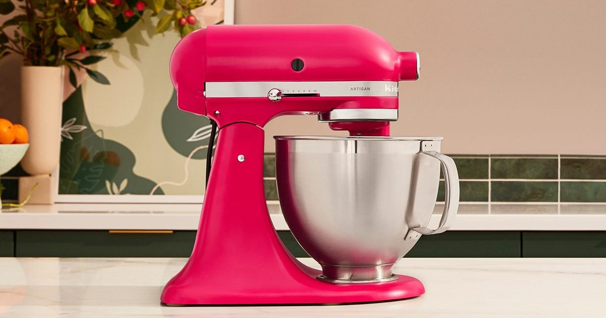 https://www.tasteofhome.com/wp-content/uploads/2023/08/15-of-the-Best-Barbiecore-Kitchen-Finds_social_via-amazon.com_.jpg