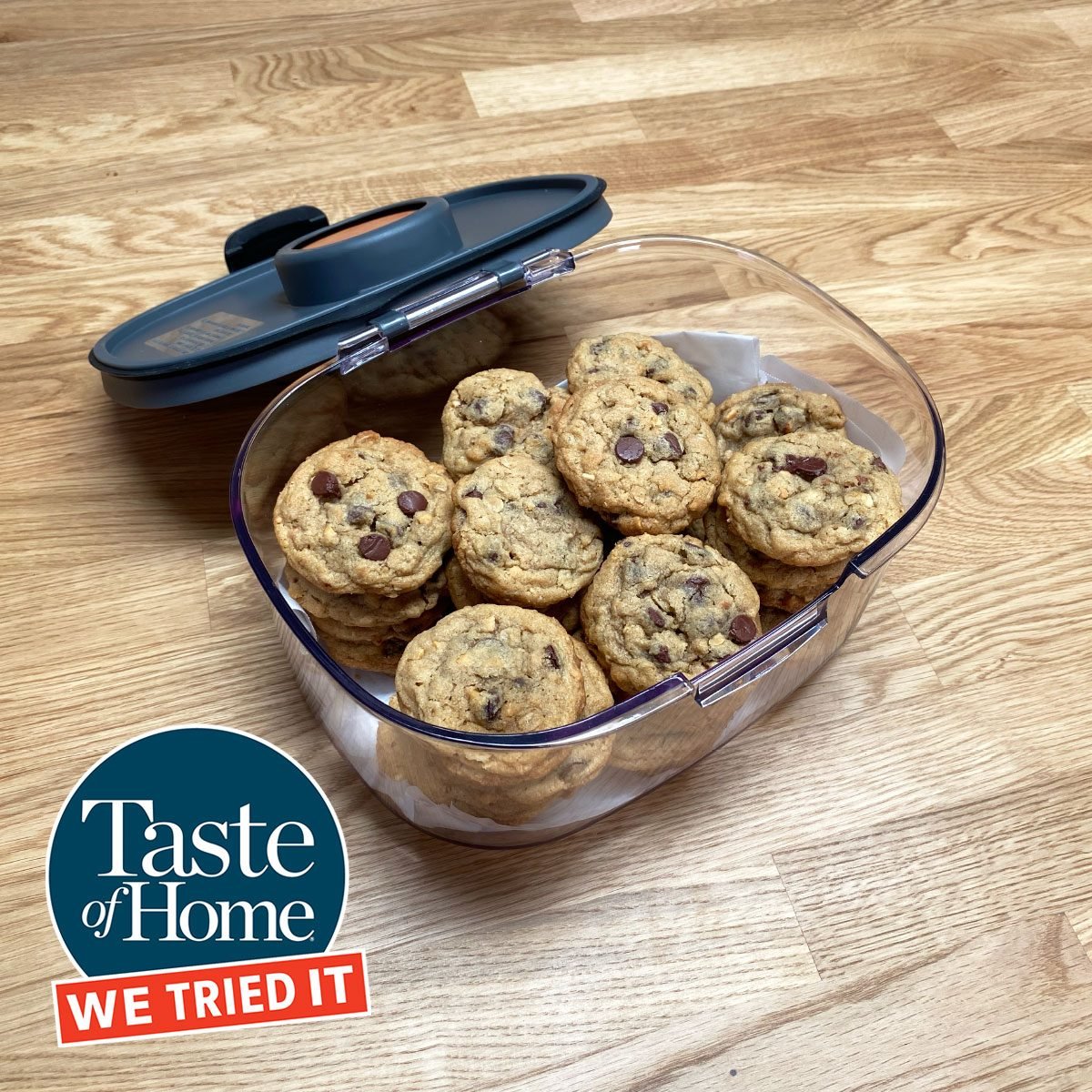 These Rubbermaid Containers Helped Keep My Famous Chocolate Chip Cookies  Fresh for Days
