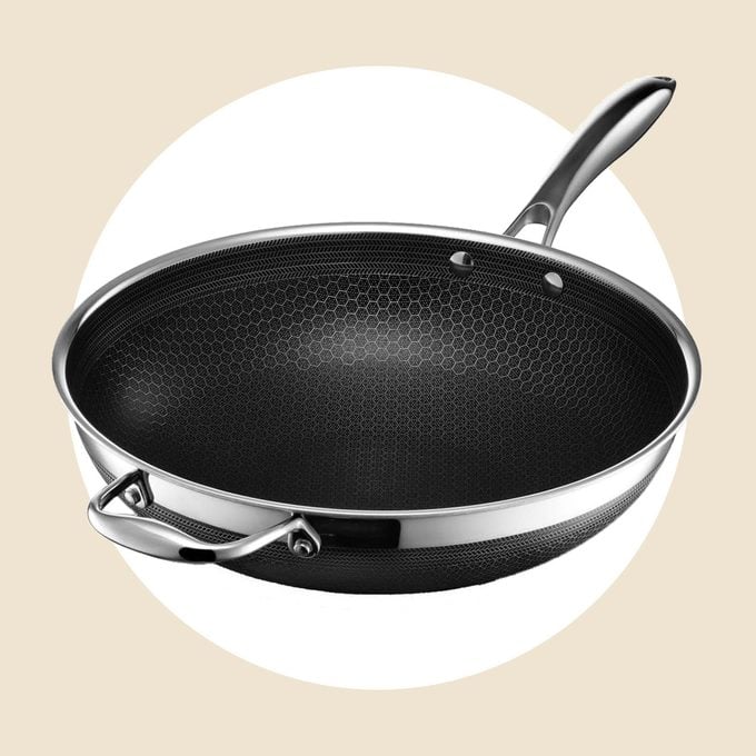 Meet the Hybrid HexClad Wok, the Ultimate Cooking Companion for One-Pan  Meals