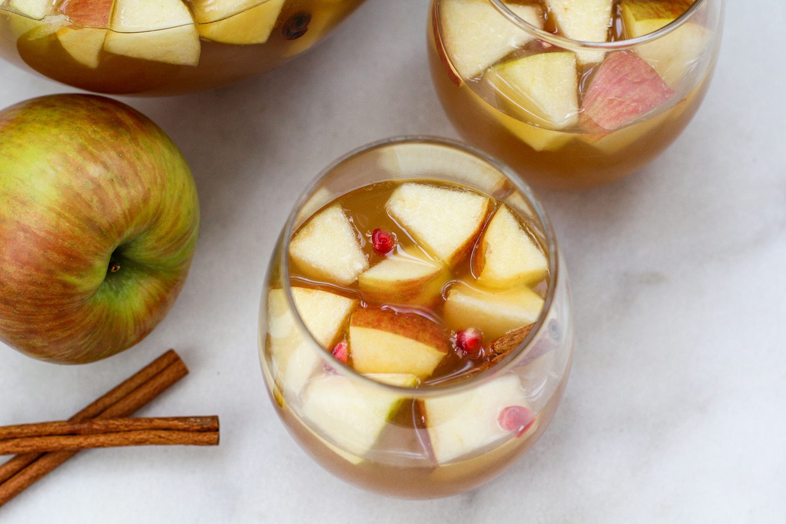 Apple Cider Sangria Recipe: How to Make It