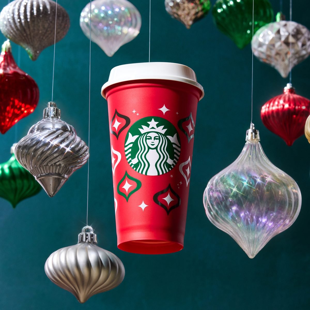 https://www.tasteofhome.com/wp-content/uploads/2023/11/Starbucks-Reusable-Holiday-Red-Cups-2023-Courtesy-Starbucks-Resize-DH-TOH.jpg