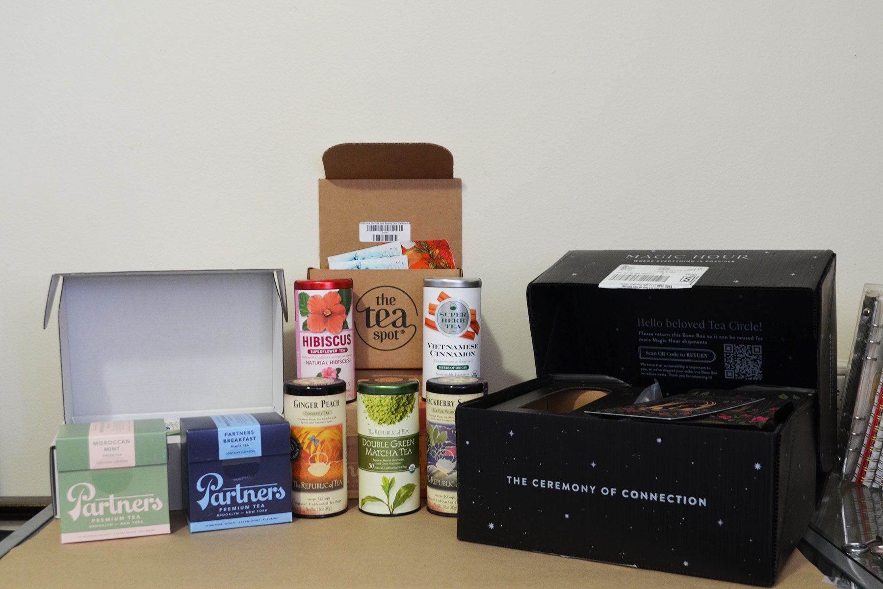 11 Best Tea Subscription Boxes For Sipping Group Shot Emily Way 01 Yvedit