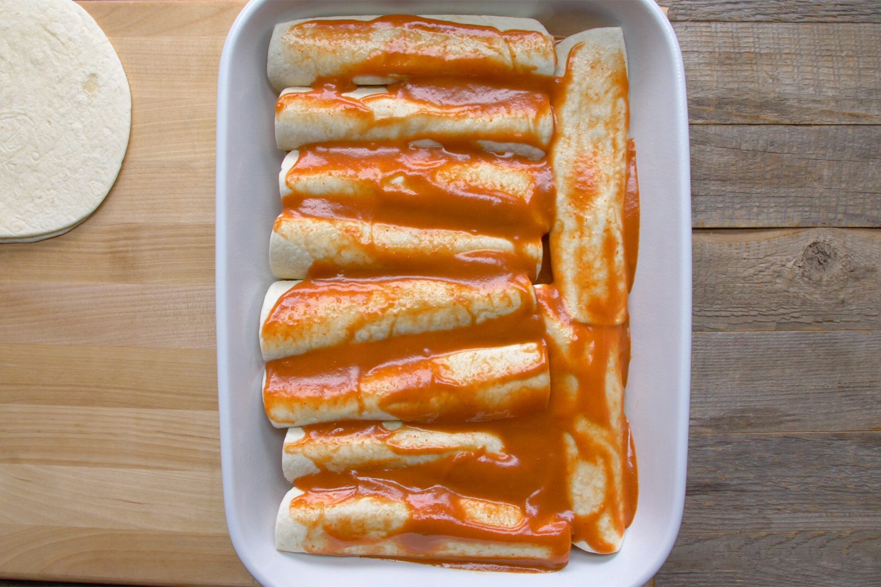 Easy Chicken Enchiladas Tohvs17 32264 Bl 10 30 3