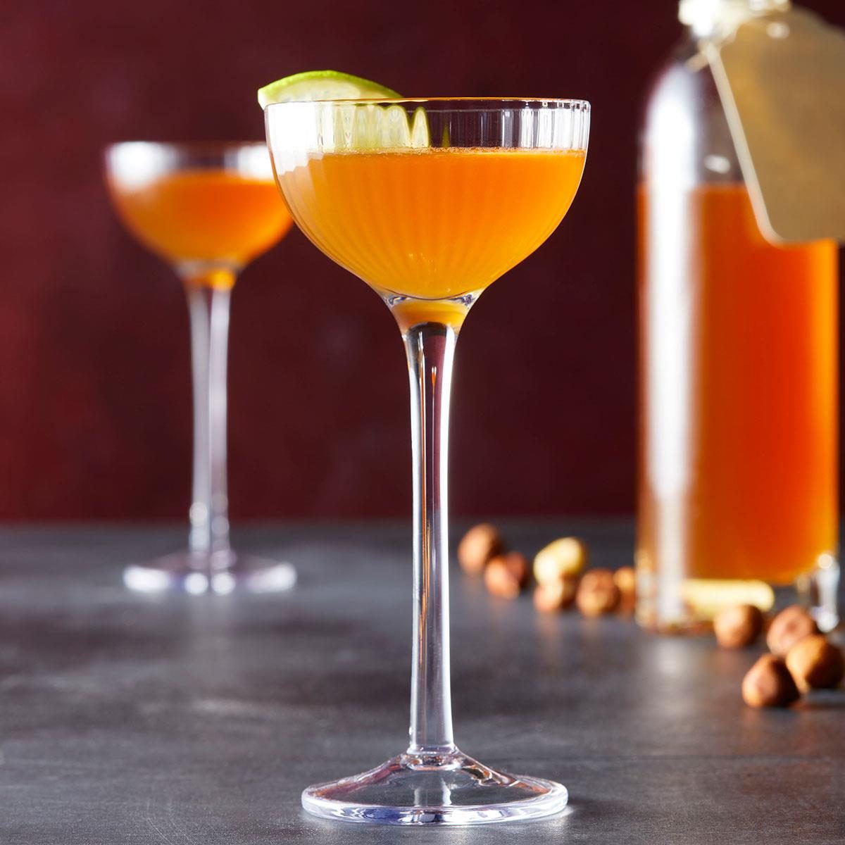 Homemade Hazelnut Liqueur Exps Tohcom23 273792 Dr 010 03 1b