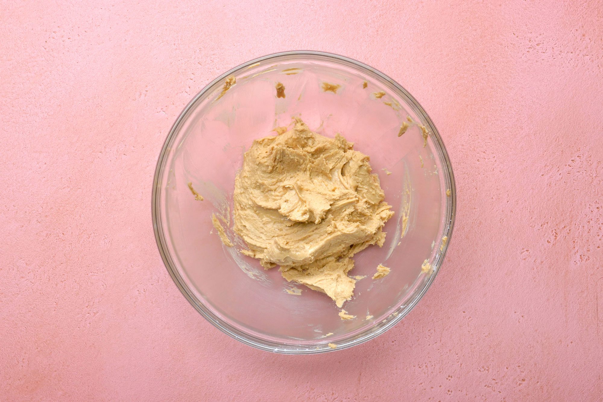 Combine peanut butter, confectioners' sugar, butter and salt