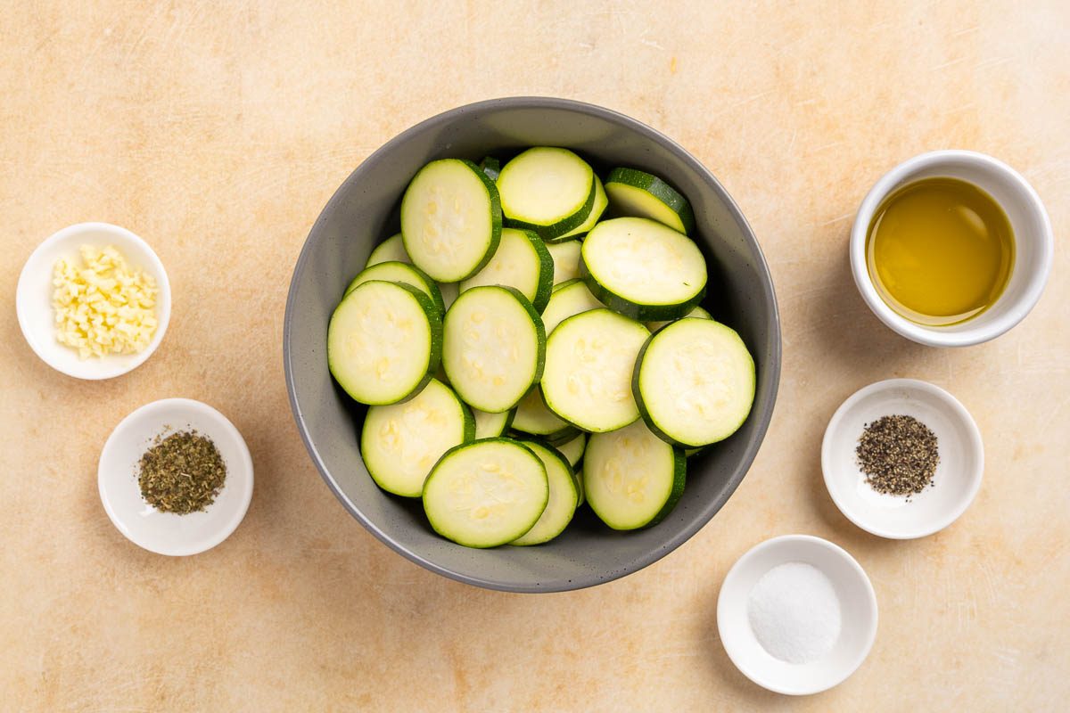 Taste Recipes sauteed zucchini recipe photo of ingredients.