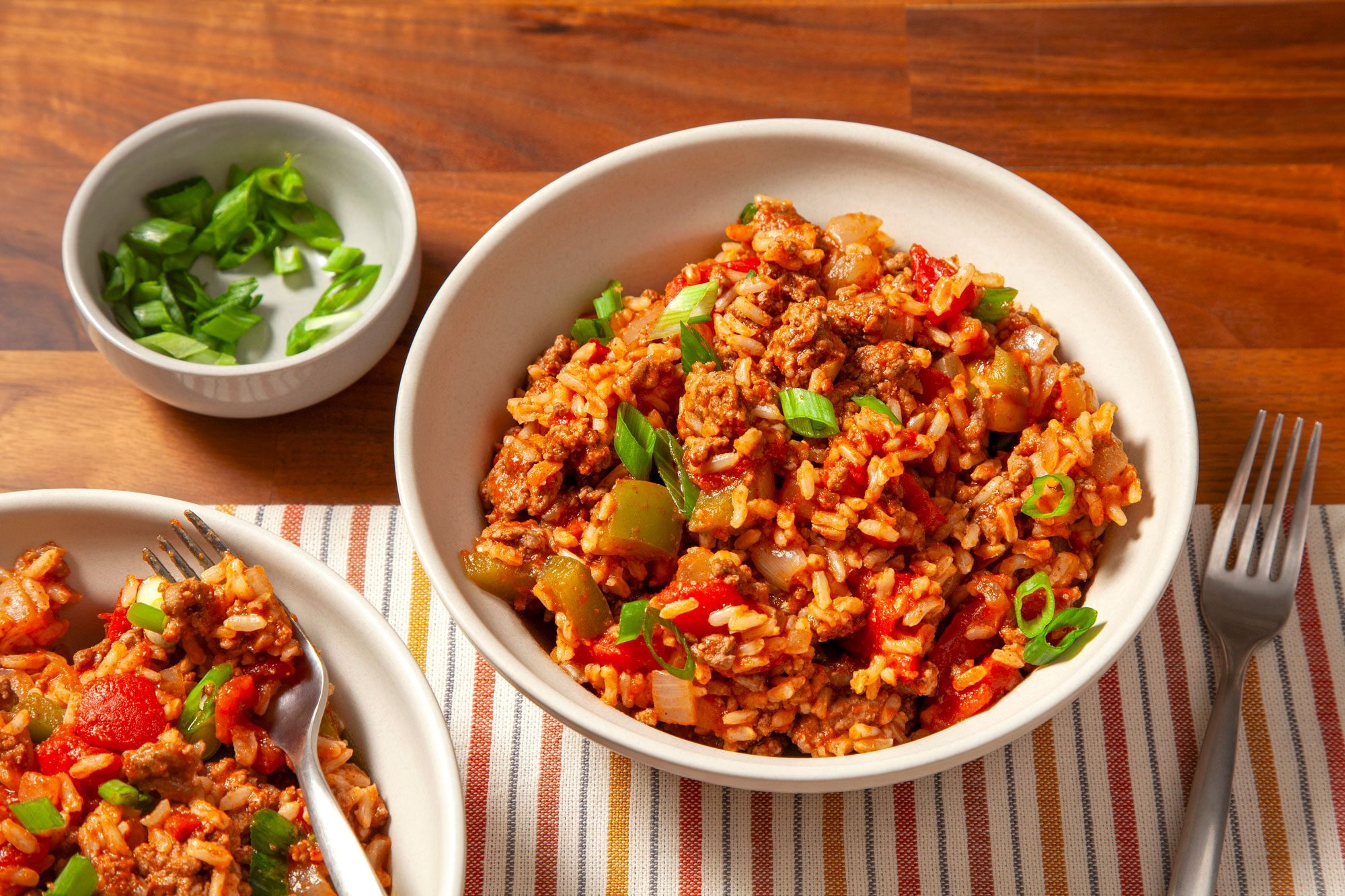 Spanish Rice With Ground Beef served in two bowls