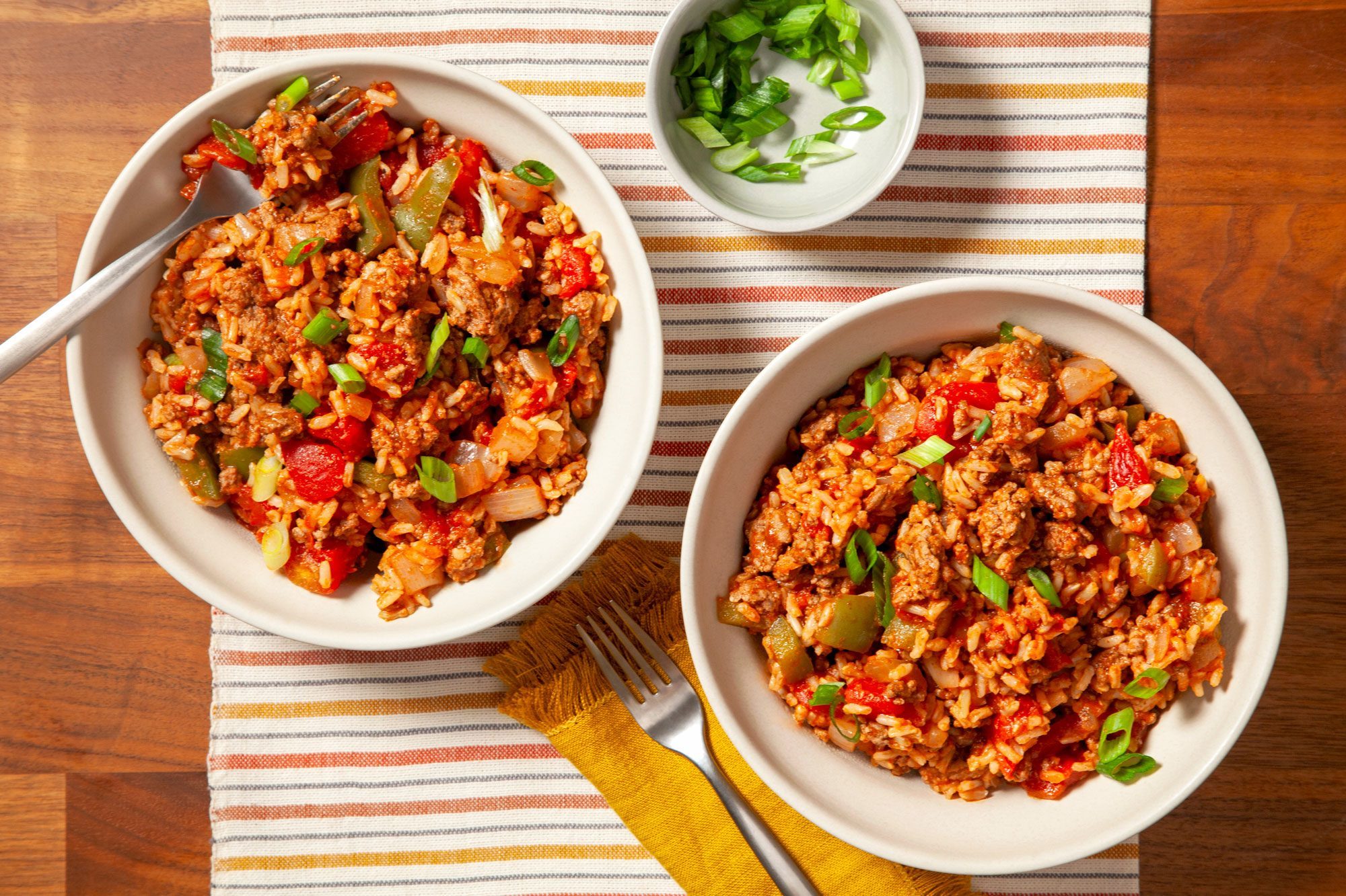 Spanish Rice With Ground Beef served in two bowls