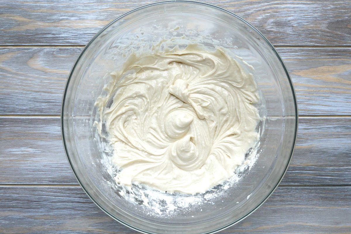 Whisk together the salt, flour and baking powder in a bowl