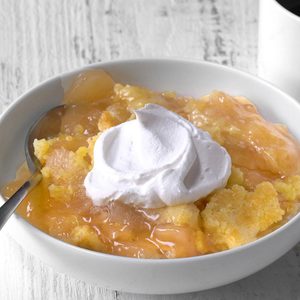 Easy Apple Dump Cake Exps Tohvp24 276958 Mf 05 28 2