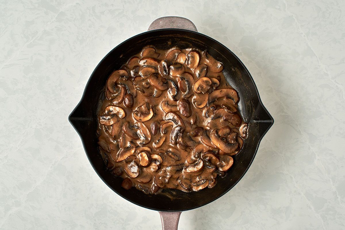 Make mushroom sauce.