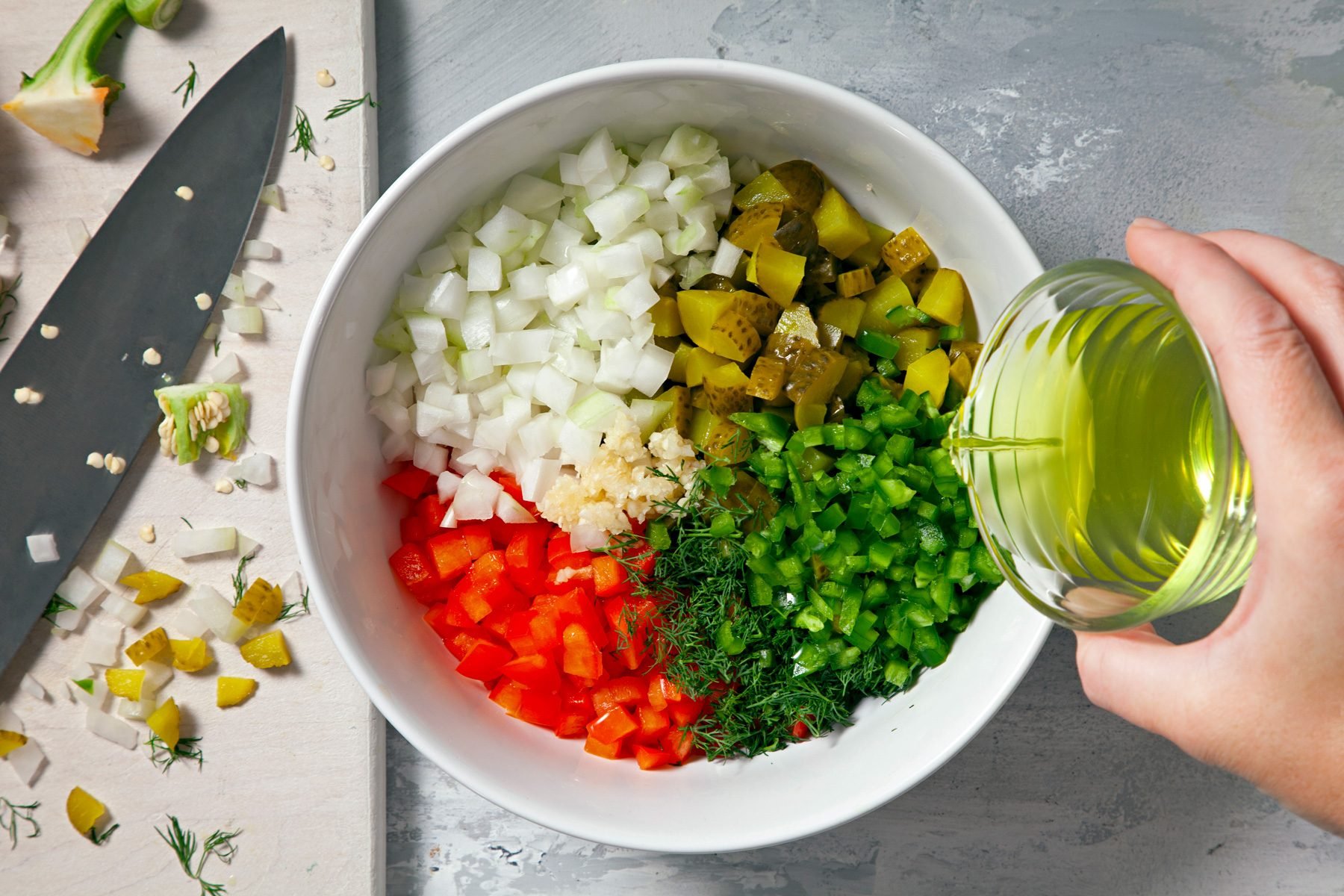 Combine all ingredients in a bowl for Pickle De Gallo