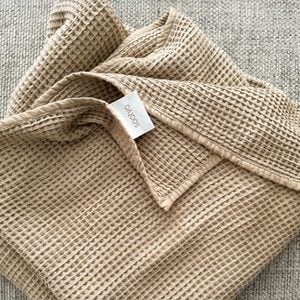 Saatva Waffle Knit Blanket