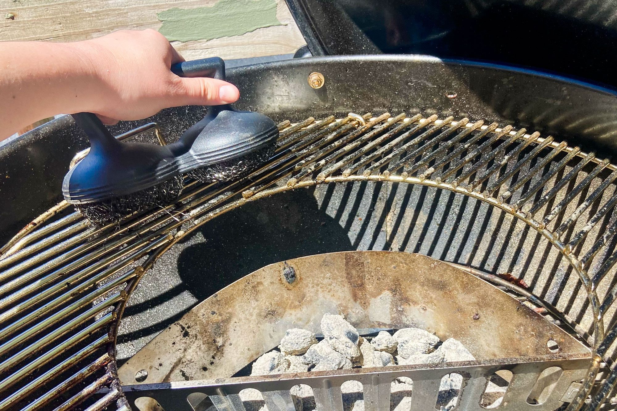 Weber Master Touch Charcoal Grill