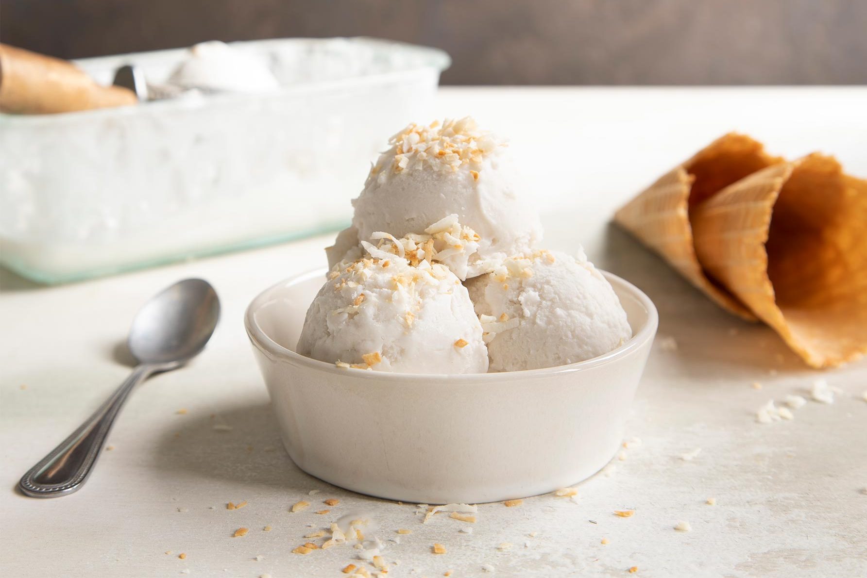 Vegan Coconut Ice Cream Ft23 272888 St 3 01 3