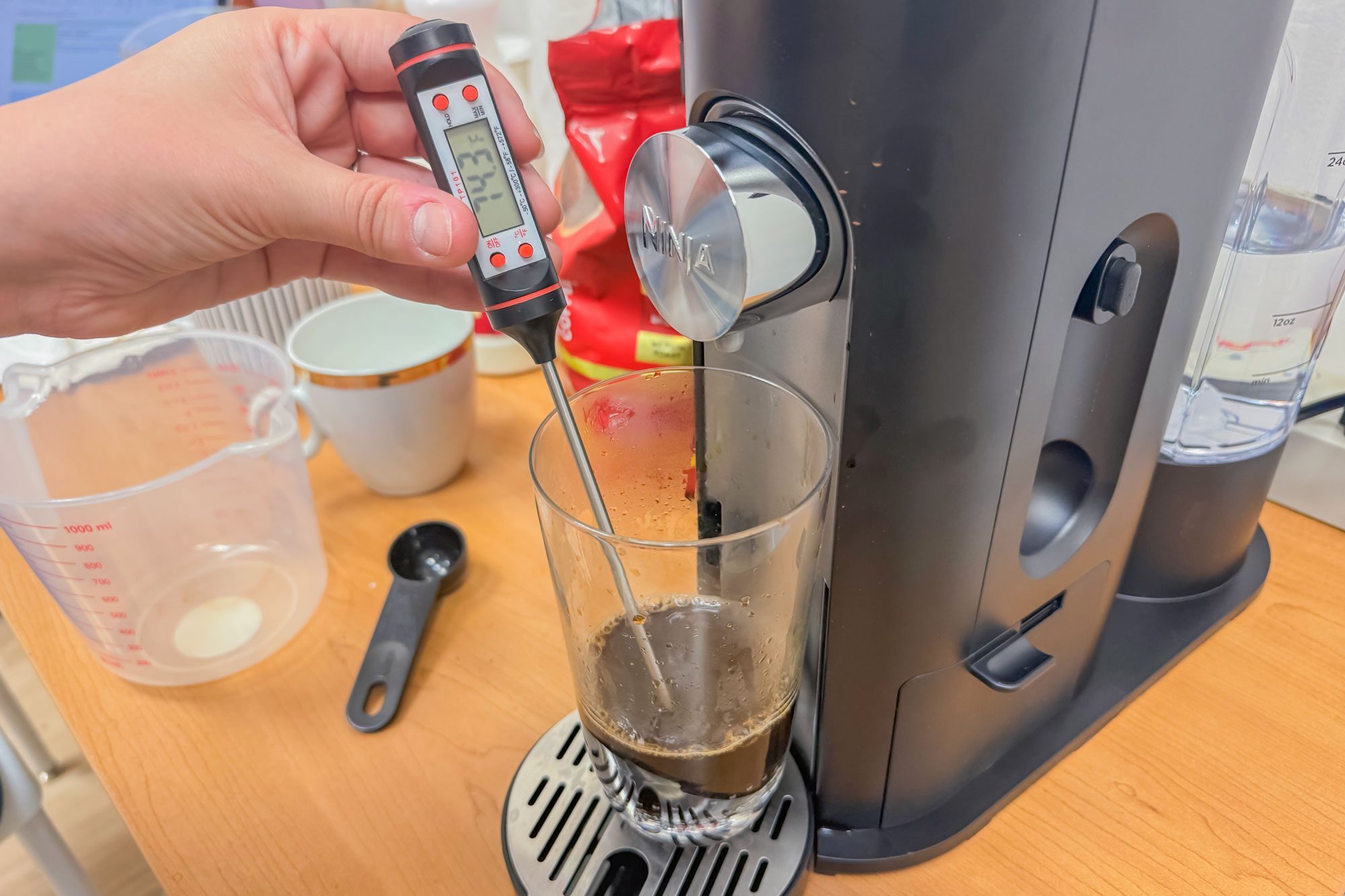 Ninja Single Serve Pods & Grounds temping iced coffee