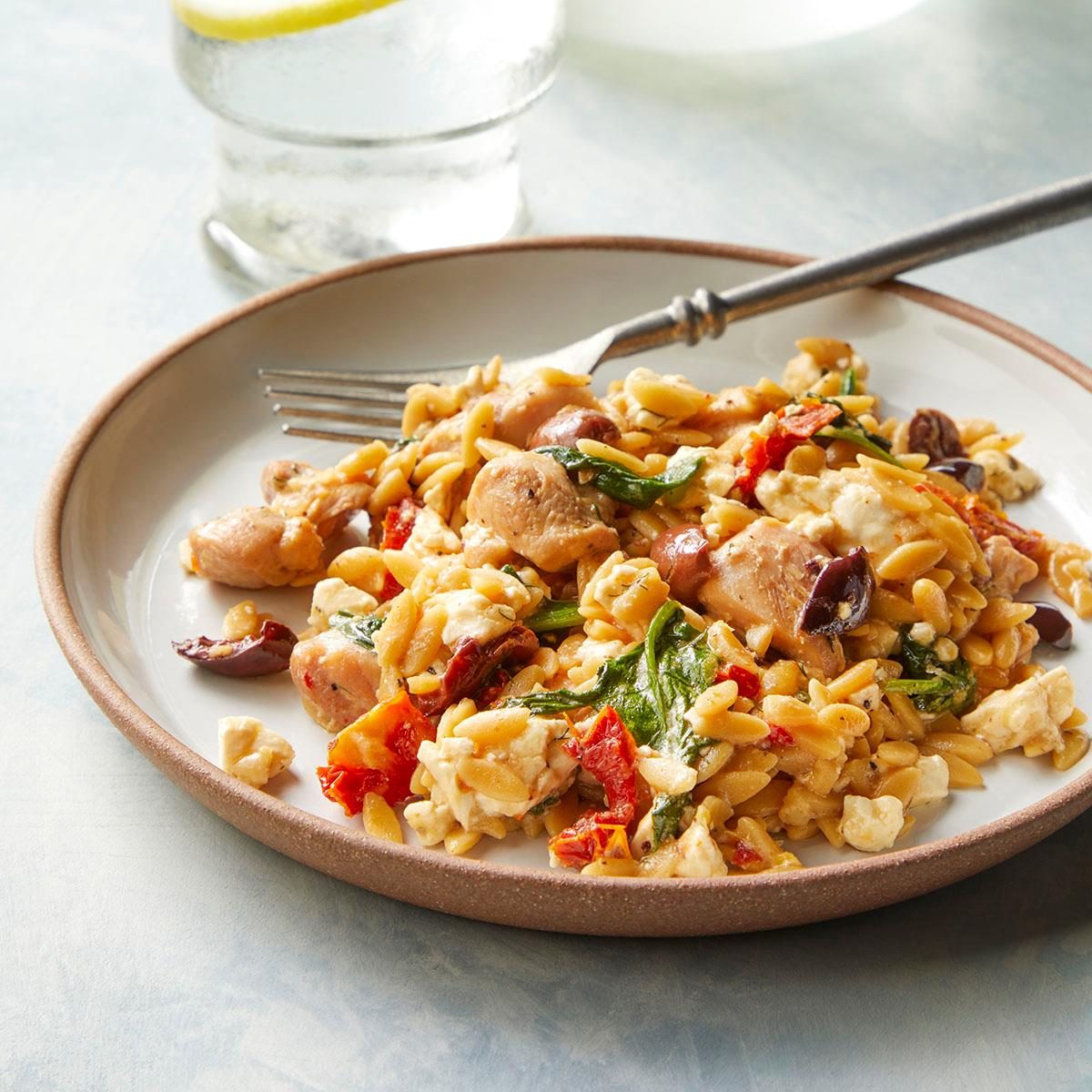 Slow Cooked Lemon Chicken Orzo Exps Rc24 276090 Dr 07 03 4b