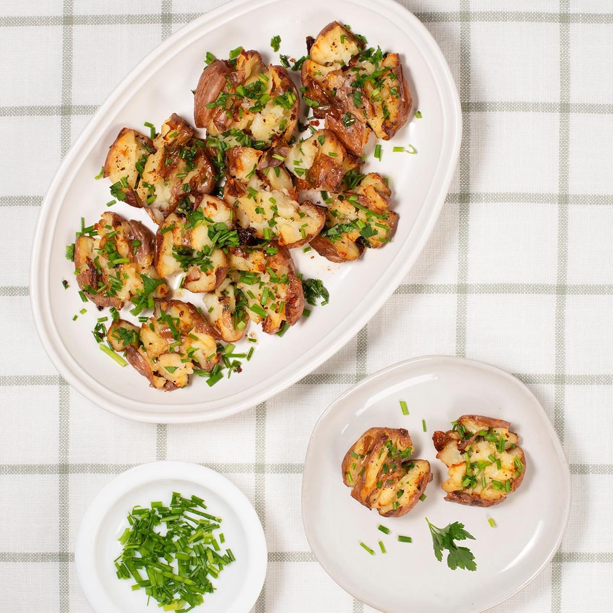 Crispy Smashed Potatoes Exps Tohd24 61849 Emilyjdavis 019