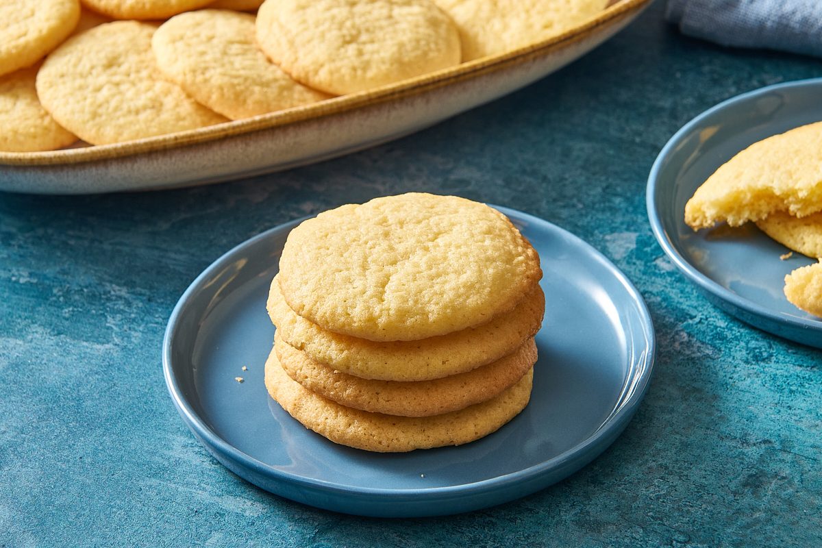 Closeup of some tea cakes piled up on a plate