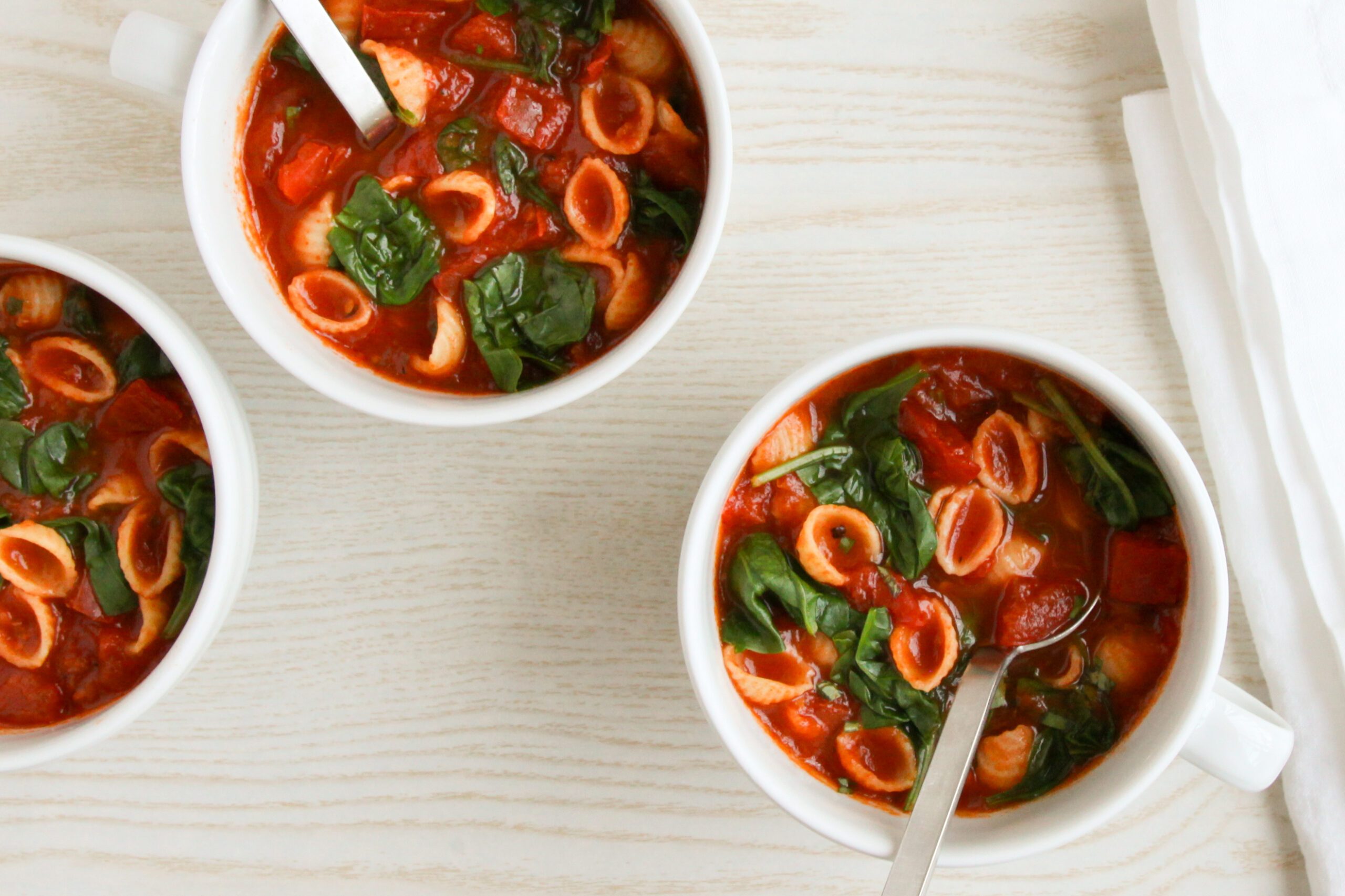 Tomato Florentine Soup in mugs