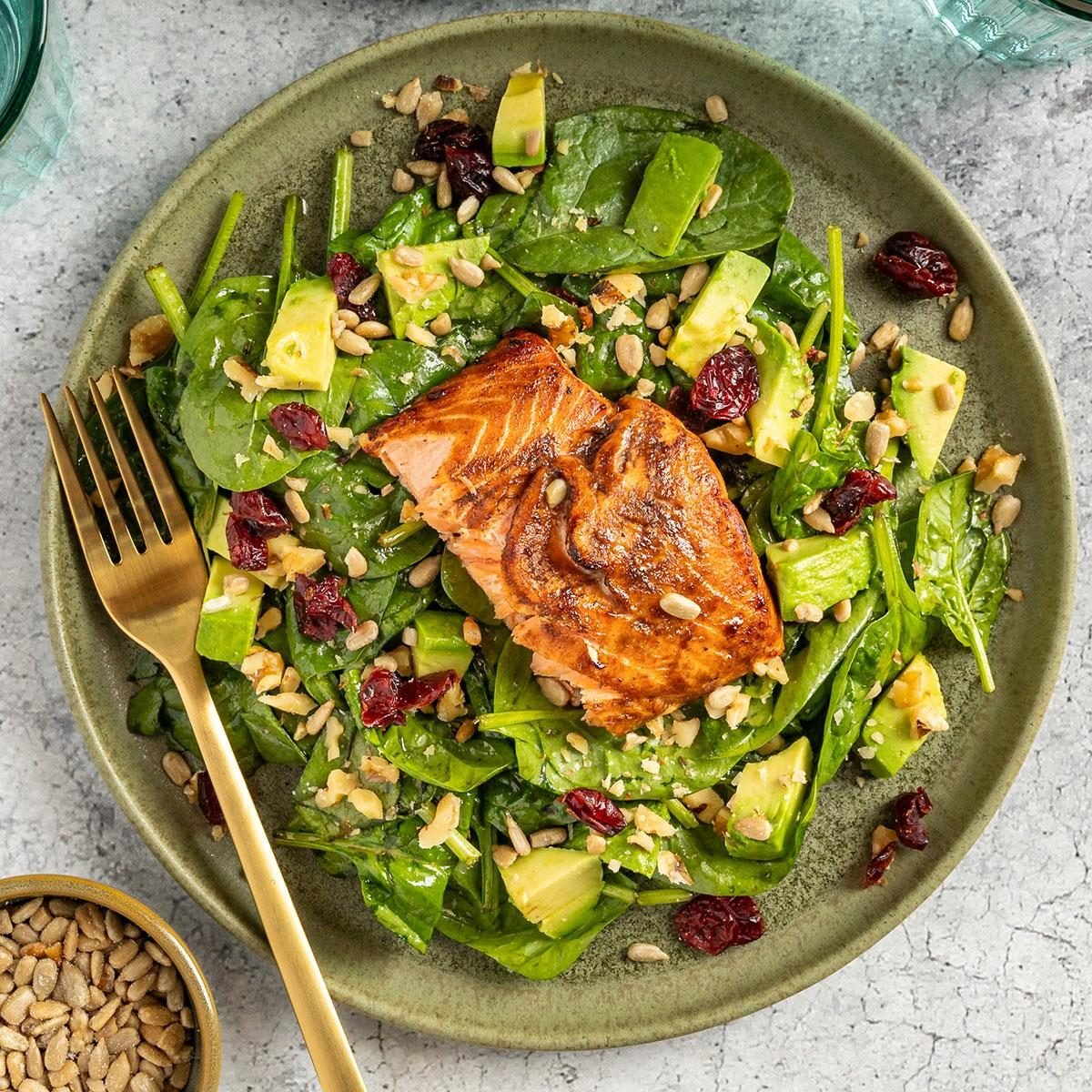 Balsamic Salmon Spinach Salad Exps Tohd24 47690 Erickleinberg 4