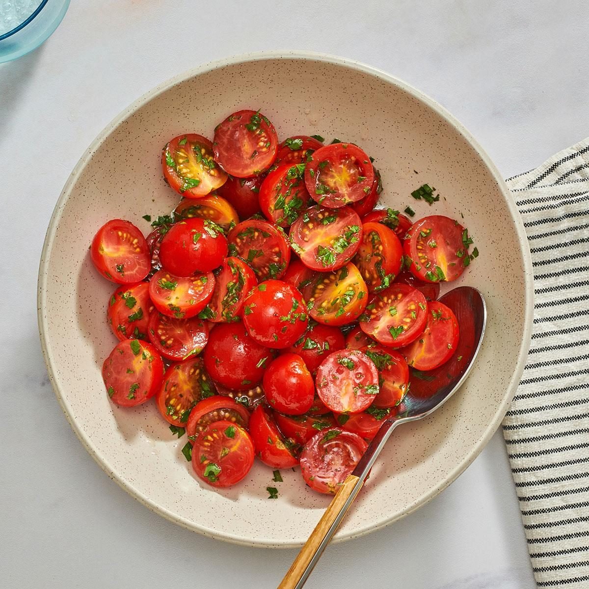 Cherry Tomato Salad Exps Tohd24 3038 Dianachistruga 6