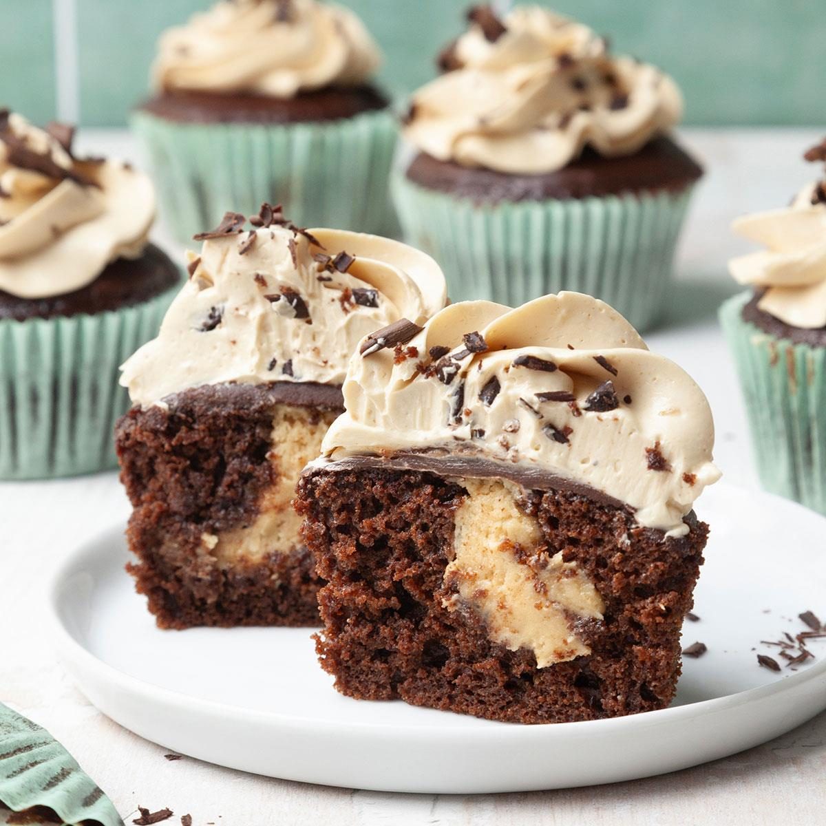 Chocolate Ganache Peanut Butter Cupcakes Exps Tohd24 119253 Sarahtramonte 10