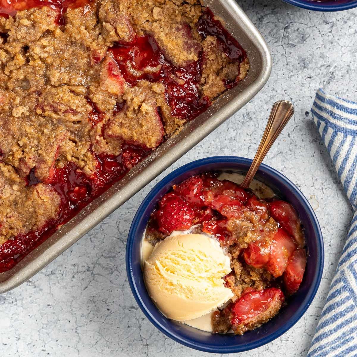 Strawberry Crumble