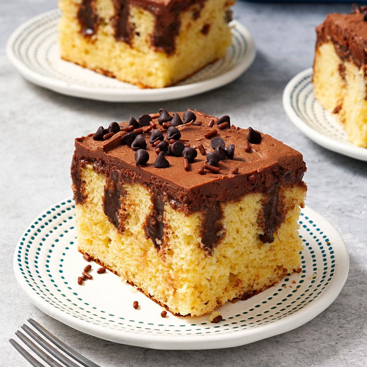 Pudding Poke Cake