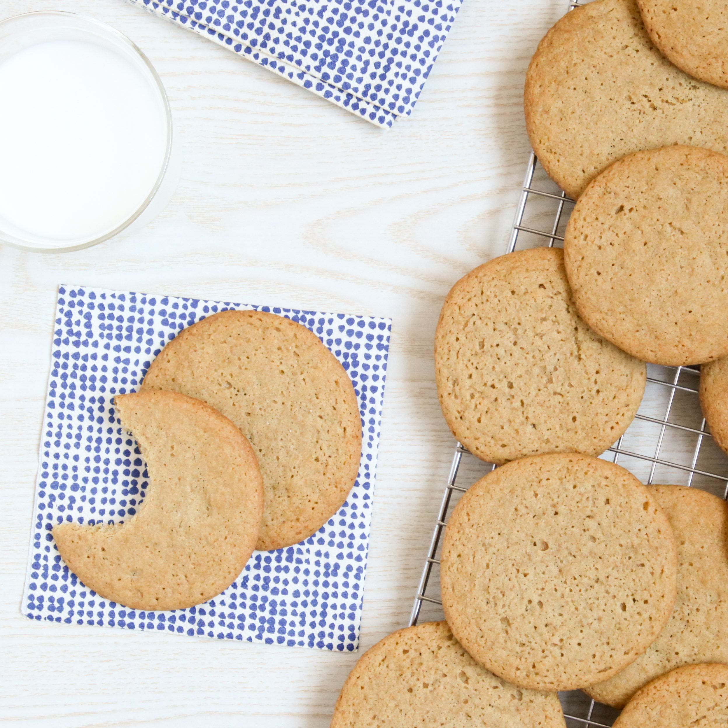 Chewy vanilla cookies